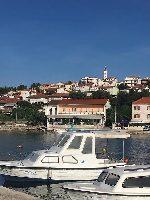 Villa Iris Apartments Seget Vranjica 0*,